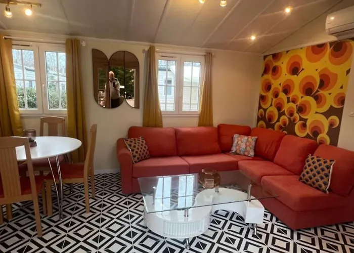 Mobil Avec Jacuzzi Et Terrasse - 4 Pers. - Api-1-52-2022 * Grayan-et-l'Hopital